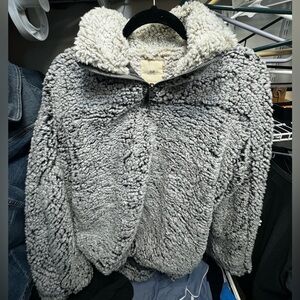 Thread supply Sherpa sweatshirt